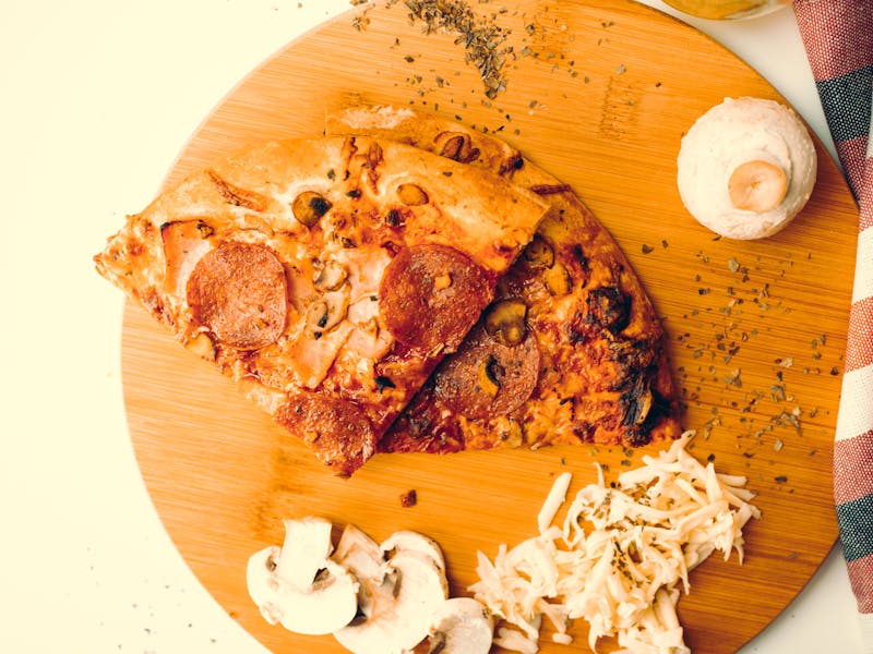 Truffle mushroom luce pizza with premium toppings